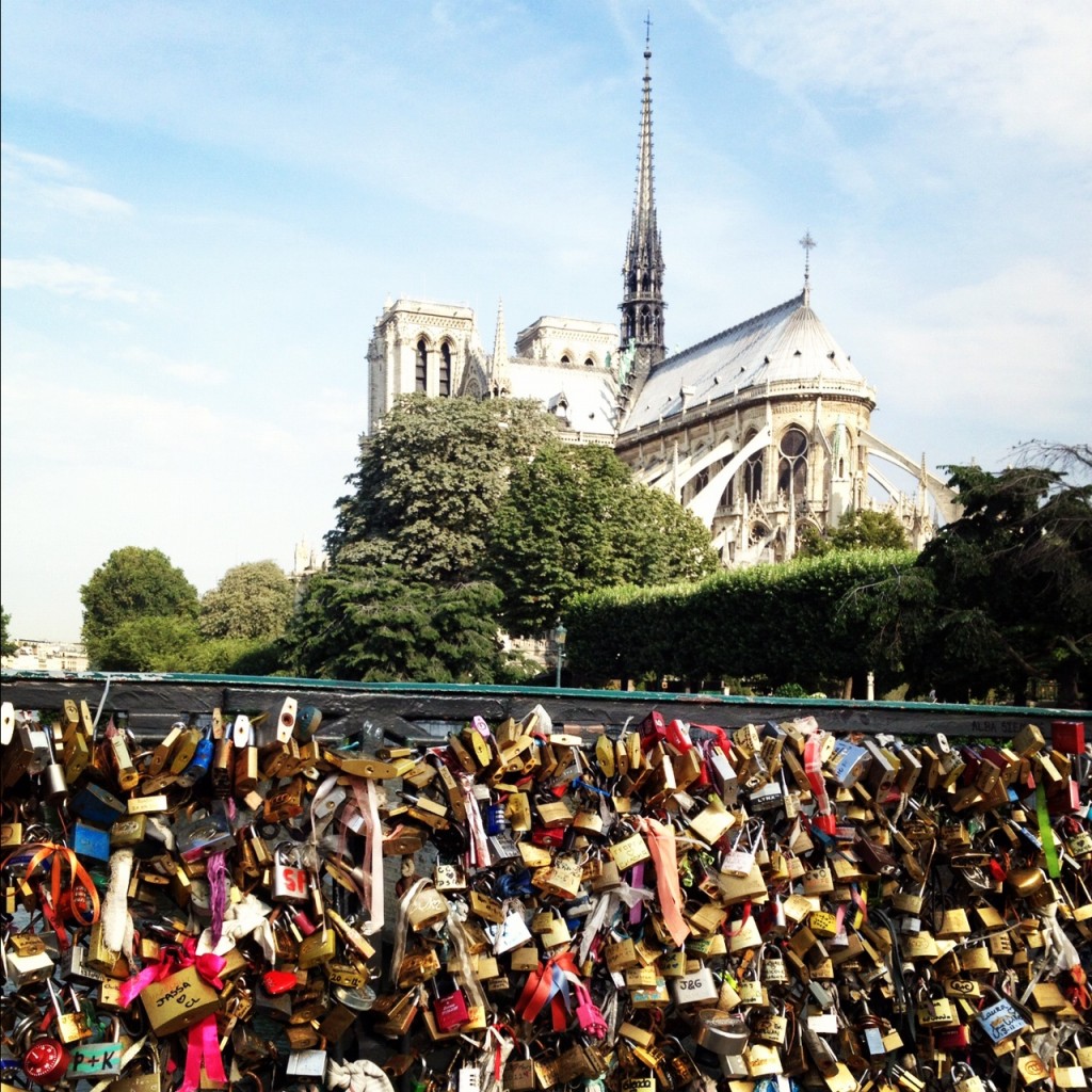 photo of love padlocks and notre dame paris