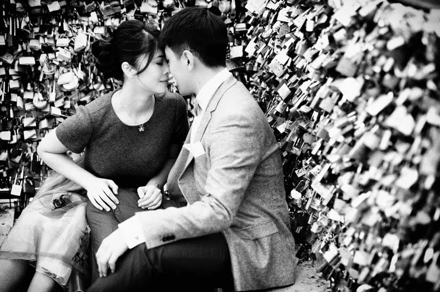 A Beijing Couple's Pre-Wedding Photo Session with Olivier Lalin of WeddingLight Photography