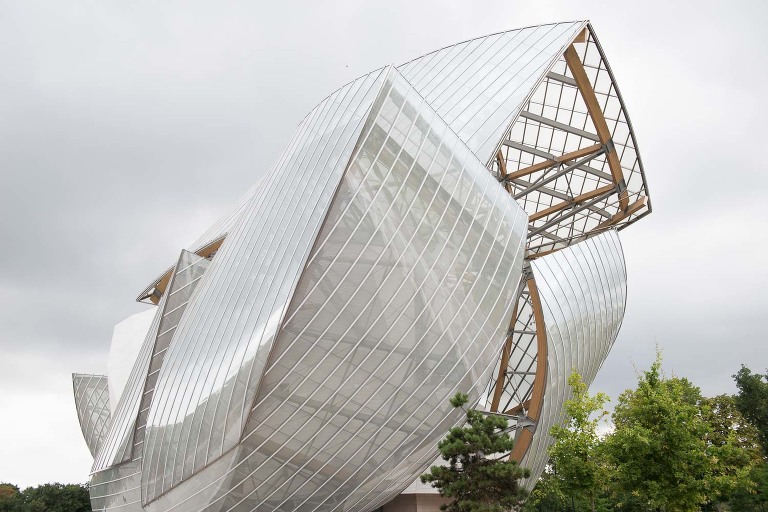 Shangri-la Paris wedding photographer